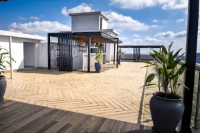 Modern 2BR Westlands, Walk to Sarit, Pool, Gym - Image 3