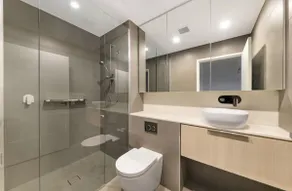 Less than 100m to train with Luxury Lifestyle - Image 4