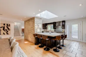The King City Retreat 4BR/4.5BA w/ Pool & Fire Pit - Image 3