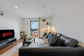 Luxury High-Rise Flat next to Wembley stadium and central London - Image 2