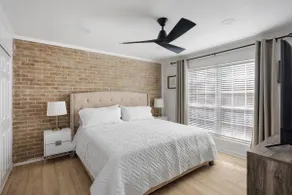 Carrollton Modern Cozy House - Image 4