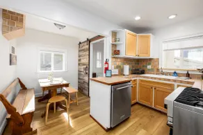 Vintage Beach Bungalow - Image 4