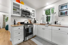 A Very Big Tiny House along a beautiful creek - Image 5