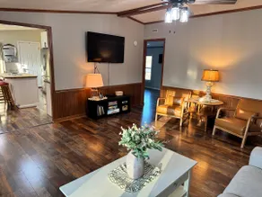 Charming Country Cottage - Image 4