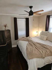 LnL Quiet Retreat | Sleeps 5 | King Bed | Parking - Image 4