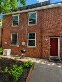Vintage Loft Style Apartment in Fells Point - Image 2