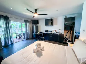 WhitsunStays - The Black Pearl - Image 5