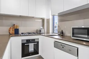 Rooftop 2 Bed Apt With Terrace at Newtown - Image 4