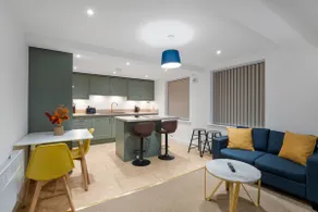 Lux 2BR Apt | City Centre & Opposite Train Station - Image 5