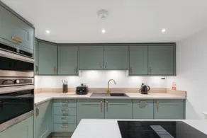 Lux 2BR Apt | City Centre & Opposite Train Station - Image 3