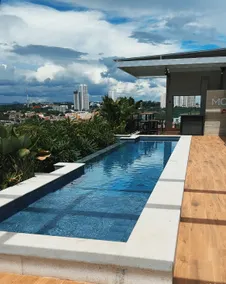 Luxury Rooftop Apartment, infinity pool, Skybar 22B - Image 2