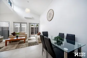 KozyGuru | St Peters | Beautiful 3 Bedroom House - Image 3