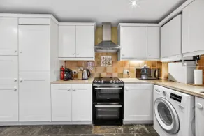 Historic 2-Bed Cardiff Home in a 17th-Century Farmhouse - Image 4