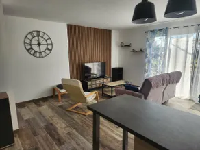 Air-conditioned detached house with Jacuzzi - Image 4