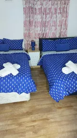 London CityLinks 2 bedroom flat, sleeps 7 - Image 2