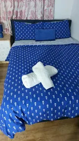 London CityLinks 2 bedroom flat, sleeps 7 - Image 5