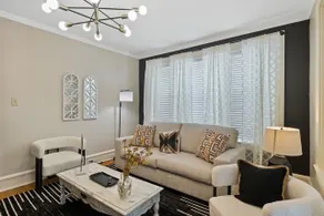 The Stucco 1: 3BR Near SU & JMA Dome |Downtown Syr - Image 2