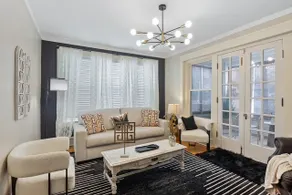 The Stucco 1: 3BR Near SU & JMA Dome |Downtown Syr - Image 5