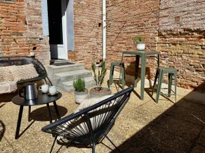 Le Saint Jean, parking and air conditioning - Image 4