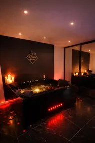 Secret moment, love room, private Jacuzzi - Image 2