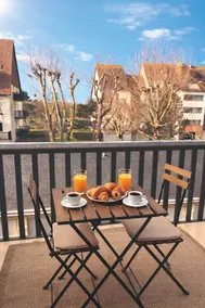 Fleur Marine Residence - Image 2