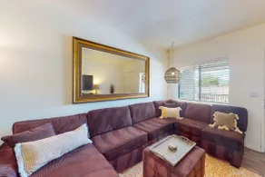 Classic 2BR 2nd-Floor | Balcony | Pool - Image 2
