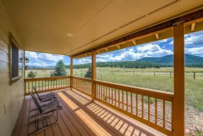 Charming Craftsman Escape Minutes from Snowbowl - Image 5