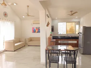 Ashok Vihar | Serene 2BHK Pool Villa Mountain View - Image 4