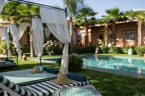 Private oasis • Pool, hammam and staff - Image 2