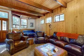 Spacious 3BR Mountainview Dog Friendly - Image 2
