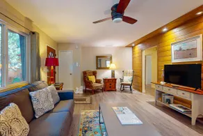 Remodeled 3BR Mountainview | Fireplace | Deck - Image 4