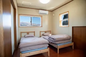 [2 minutes by car from Roadside Station Kugino] Spacious villa with a view of Mt. Aso and a fireplace - Image 5