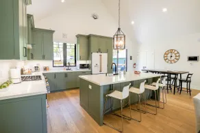 Tiny Shores Retreat | 6BR, 2-Min Walk to Beach - Image 5