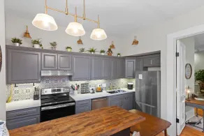 NEW Victoriana | Historic Flat near OTR & Downtown - Image 4