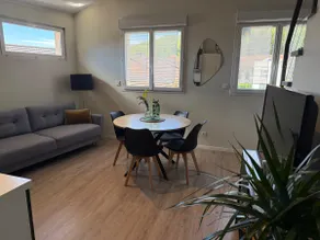 LOFT Cosy air conditioning parking and private courtyard - Image 2