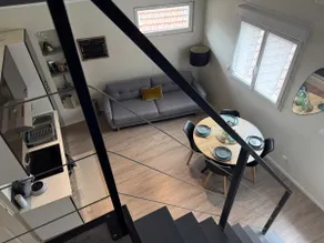 LOFT Cosy air conditioning parking and private courtyard - Image 4