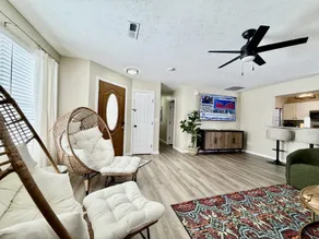 Enjoy our refreshing pool, Man Cave garage, games - Image 4