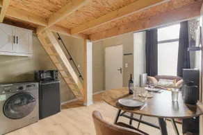 Lyon City - New Industrial Loft w/ Mezzanine - Image 5