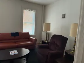 Cute apartment in a historic stockade - Image 2