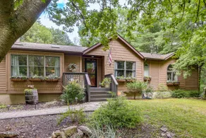 Newly Renovated! Peaceful Saylorsburg Home - Image 3