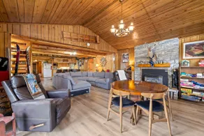 The Happy Place Cabin - Image 4