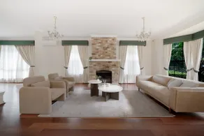 5BR near Sunnybank | Billiards, Office, Pool &more - Image 2