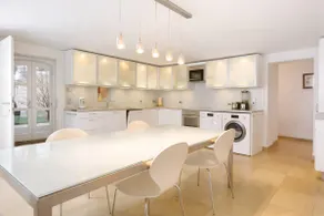 Modern Family Home on an Idyllic Estate - Image 4