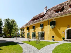 Modern Family Home on an Idyllic Estate - Image 2