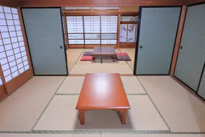 Yadokarisou/200㎡ Single-family house/Max 20 people/Free parking for 5 cars/Yonago Airport 15 minutes - Image 2