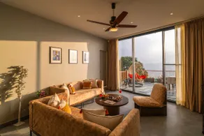 Vaza- Luxe 4BR Villa with Views | Near Kasauli - Image 4