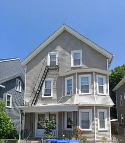 Beautiful apartment walking distance to stadium! - Image 4