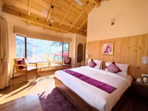 Silvara: 4BHK Villa nr Kainchi Dham | Hilltop View - Image 5