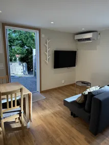 Cabin near the sea - Image 3
