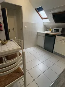 Studio /best rate/parking /train station - Image 2
